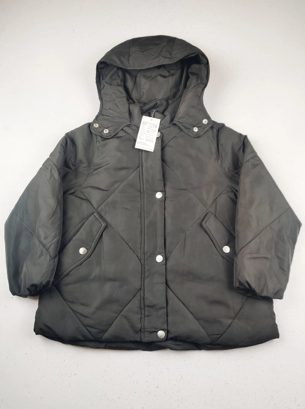 Buy online pre-used pre-loved 100% authentic & Original branded Zara (KJG-12039) available in Pakistan. Top international brands avilable.