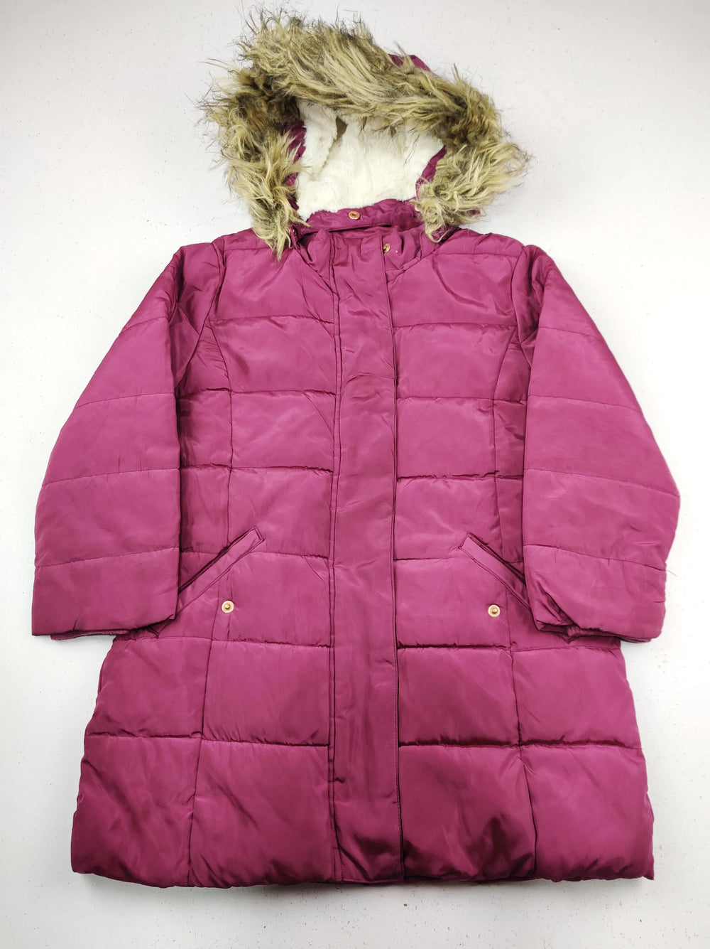 Buy online pre-used pre-loved 100% authentic & Original branded Unknown Brand (KJG-12168) available in Pakistan. Top international brands avilable.