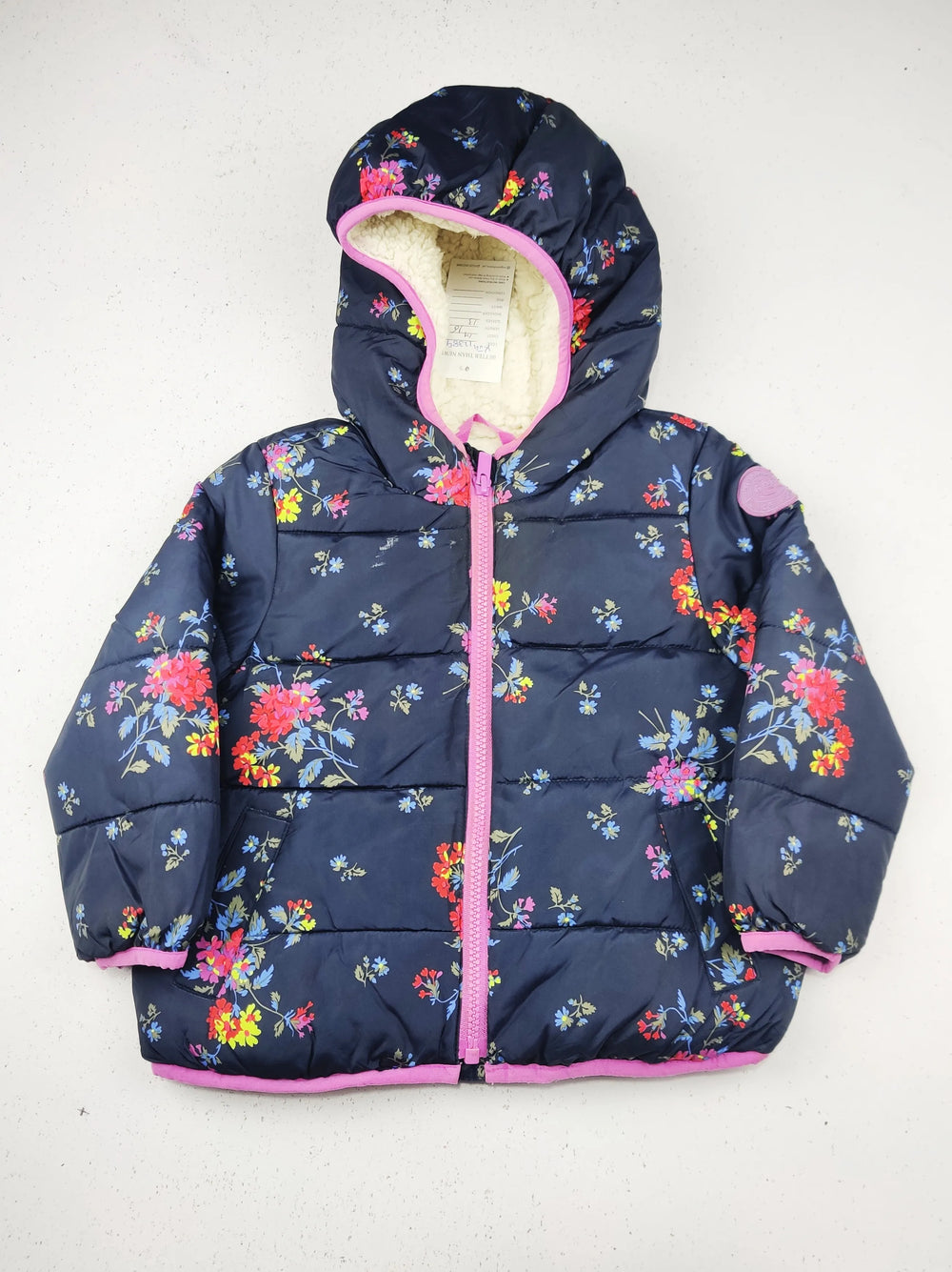 Buy online pre-used pre-loved 100% authentic & Original branded Gap (KJG-12389) available in Pakistan. Top international brands avilable.