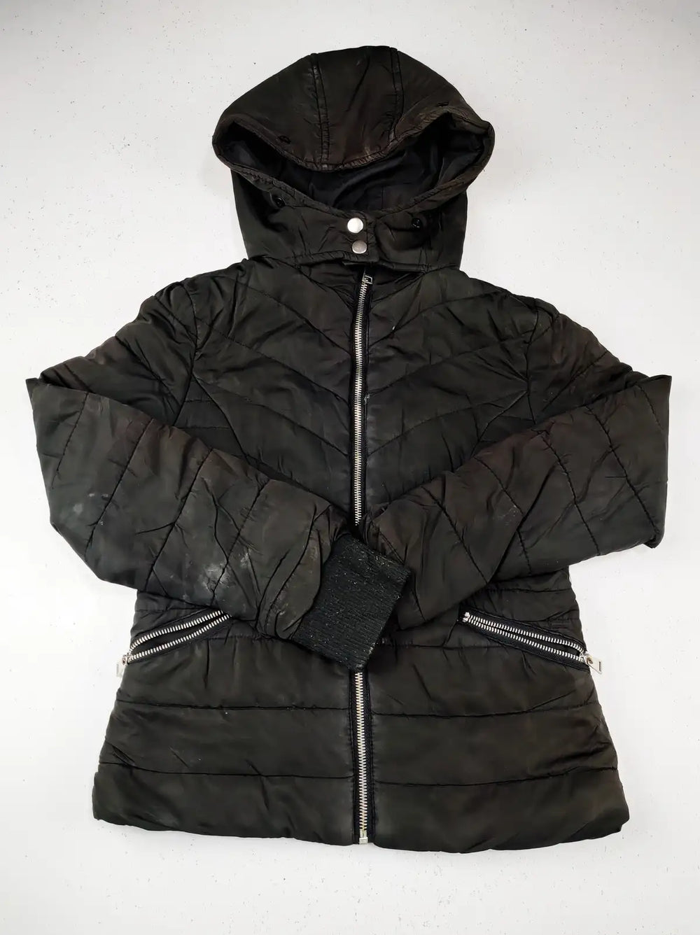 Buy online pre-used pre-loved 100% authentic & Original branded New Look (KJG-372) available in Pakistan. Top international brands avilable.