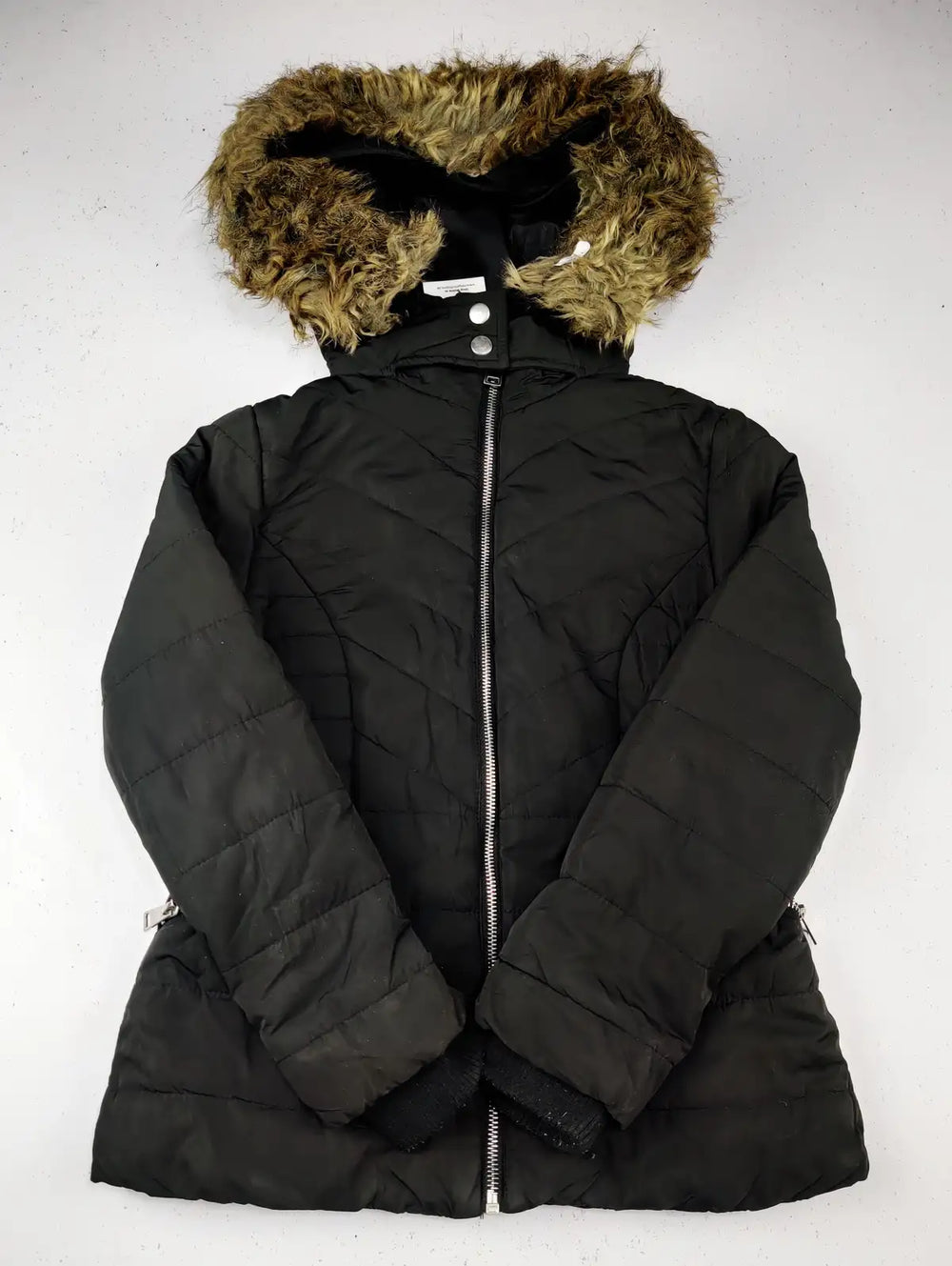 Buy online pre-used pre-loved 100% authentic & Original branded New Look (KJG-404) available in Pakistan. Top international brands avilable.