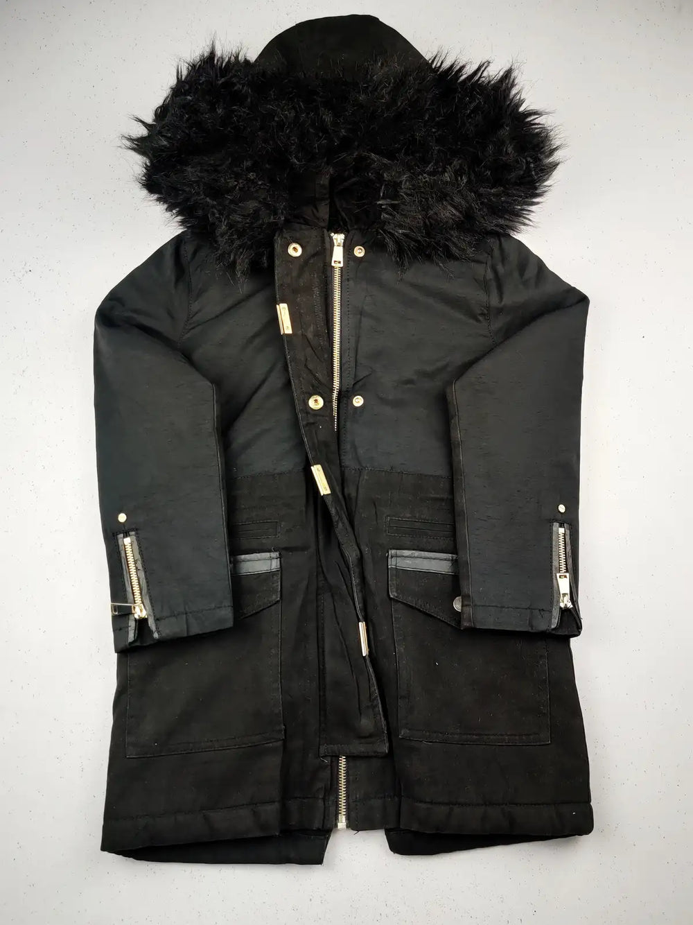 Buy online pre-used pre-loved 100% authentic & Original branded River Island (KJG-420) available in Pakistan. Top international brands avilable.