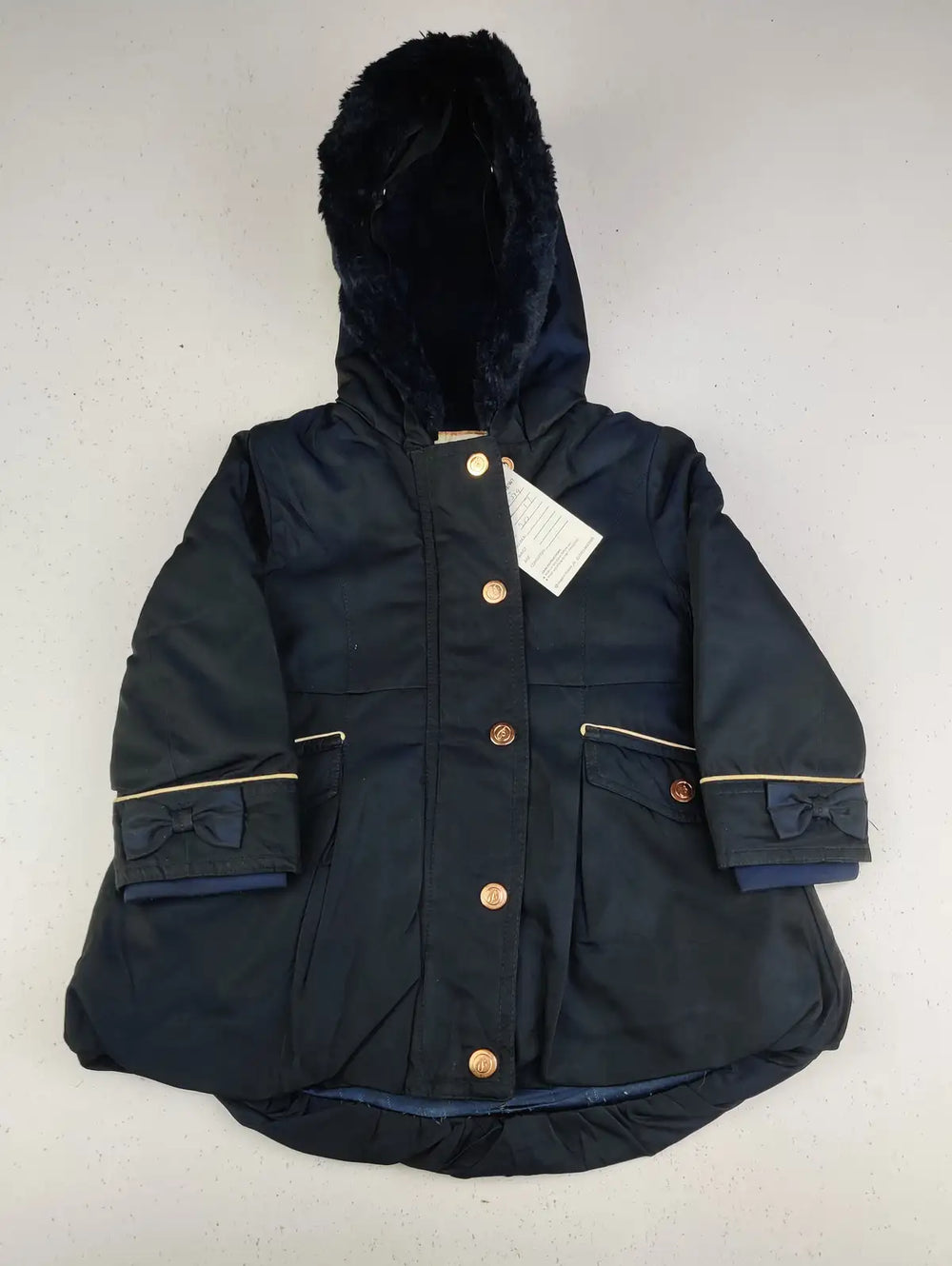 Buy online pre-used pre-loved 100% authentic & Original branded Ted Baker (KJG-579) available in Pakistan. Top international brands avilable.