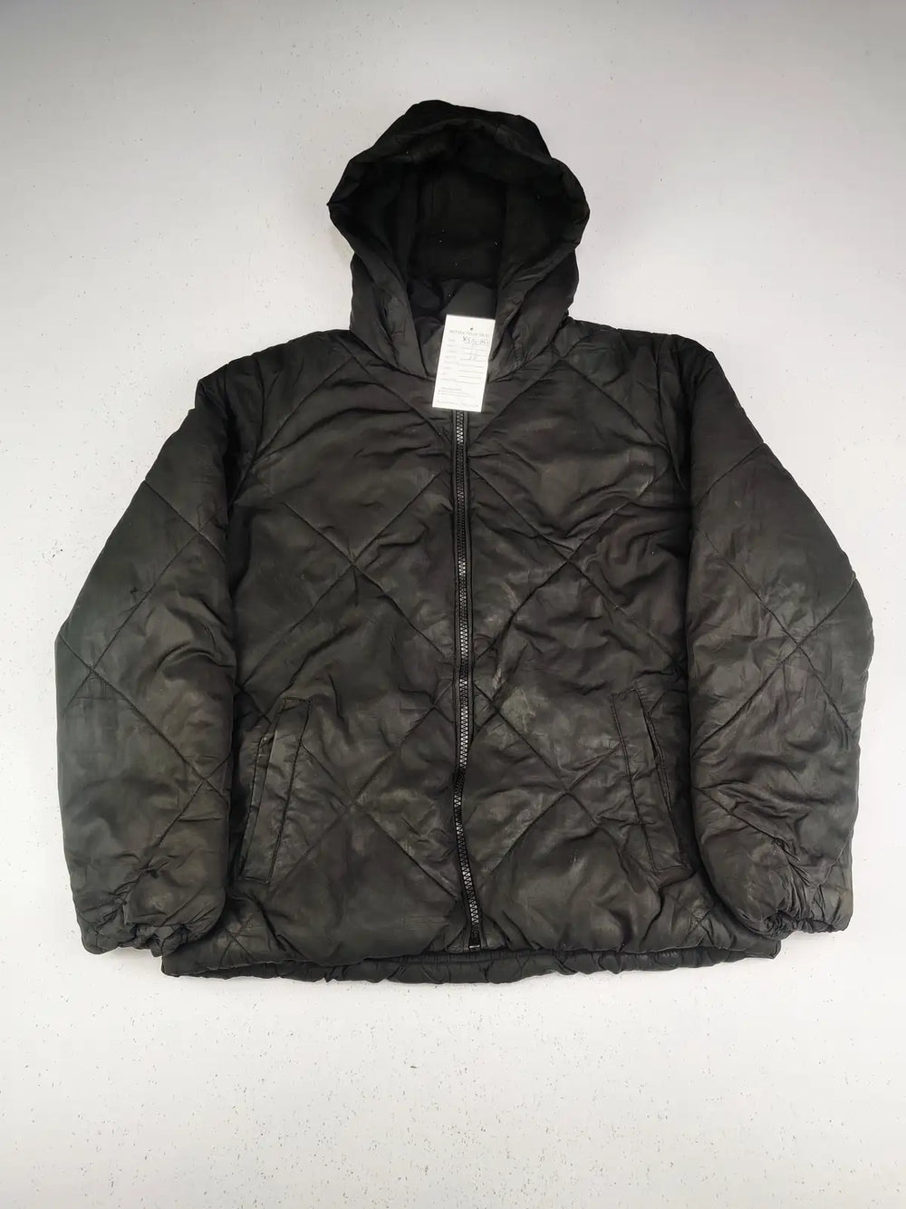 Buy online pre-used pre-loved 100% authentic & Original branded F&F (KJG-651) available in Pakistan. Top international brands avilable.