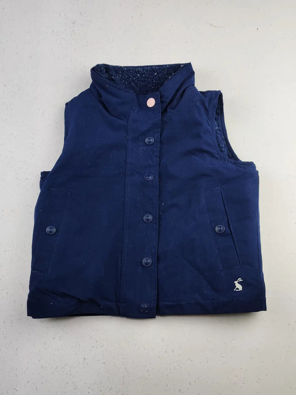 Buy online pre-used pre-loved 100% authentic & Original branded Jonles (KJG-747) available in Pakistan. Top international brands avilable.