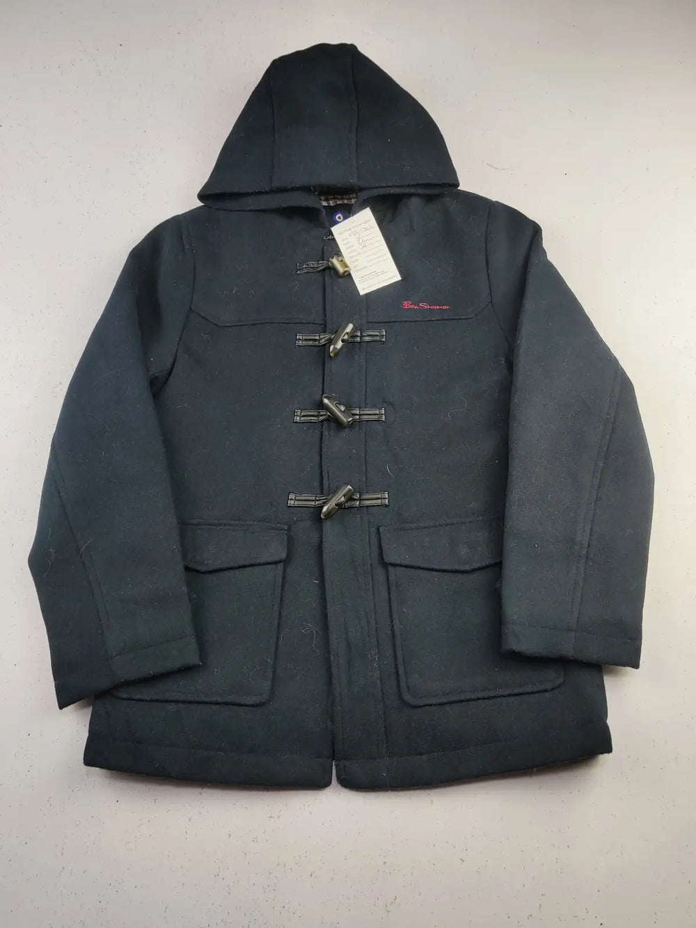 Buy online pre-used pre-loved 100% authentic & Original branded Ben Sherman (KJG-763) available in Pakistan. Top international brands avilable.