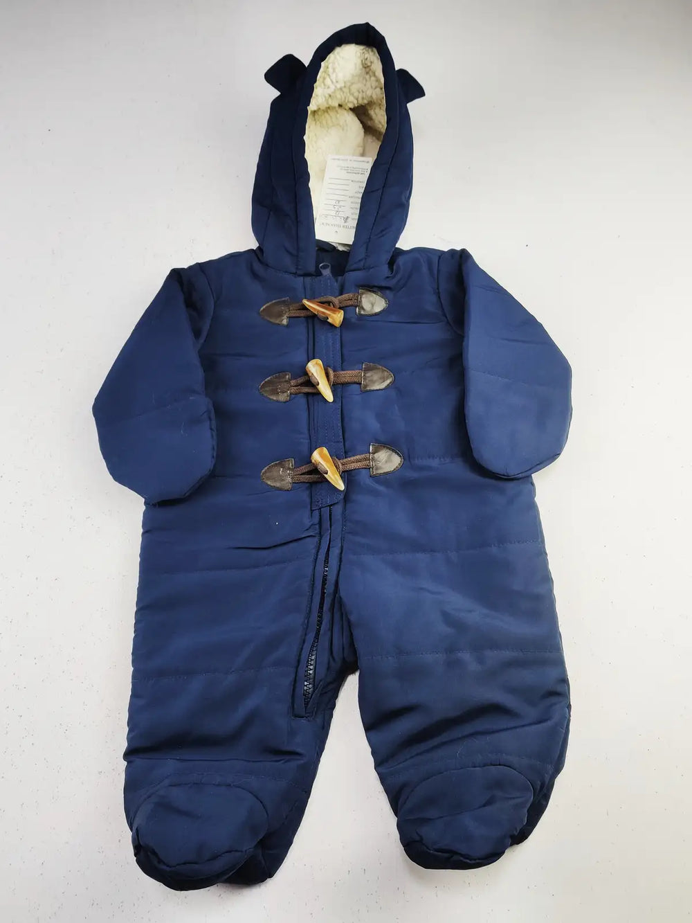 Buy online pre-used pre-loved 100% authentic & Original branded Puddlepat (KJG-800) available in Pakistan. Top international brands avilable.