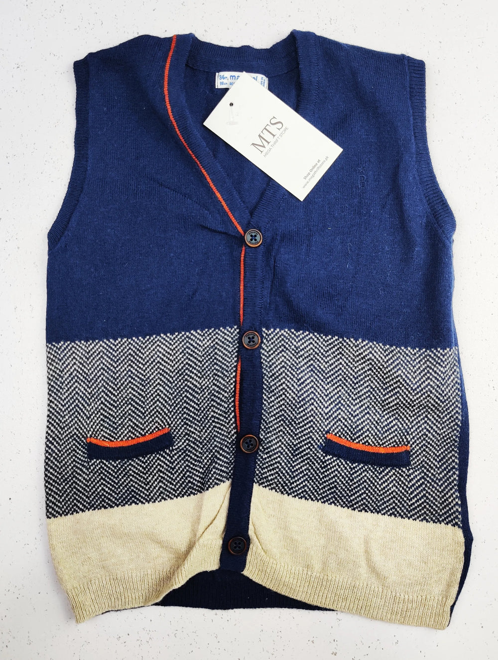 Buy online pre-used pre-loved 100% authentic & Original branded Mayoral (KWB-1653) available in Pakistan. Top international brands avilable.