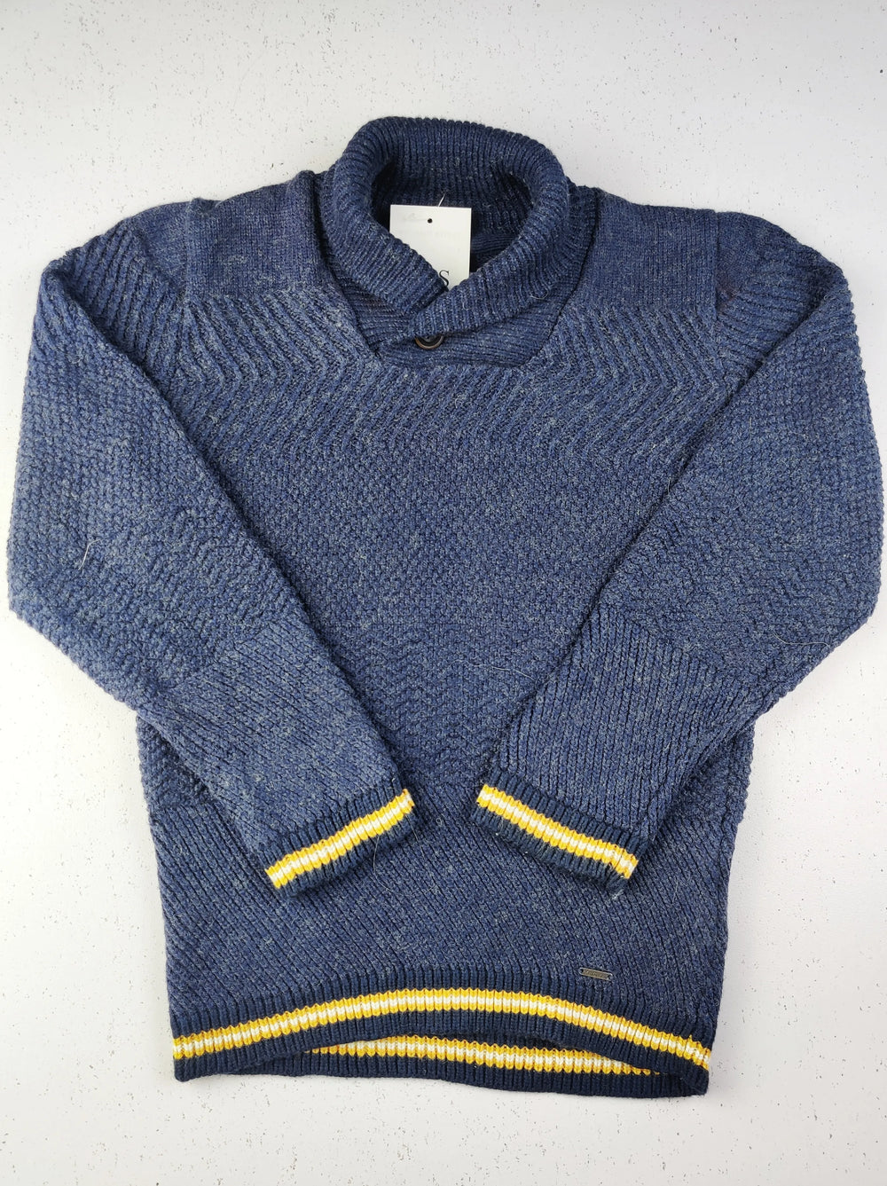 Buy online pre-used pre-loved 100% authentic & Original branded Mayoral (KWB-1805) available in Pakistan. Top international brands avilable.