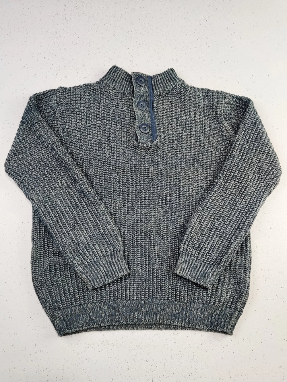 Buy online pre-used pre-loved 100% authentic & Original branded F&F (KWB-1952) available in Pakistan. Top international brands avilable.