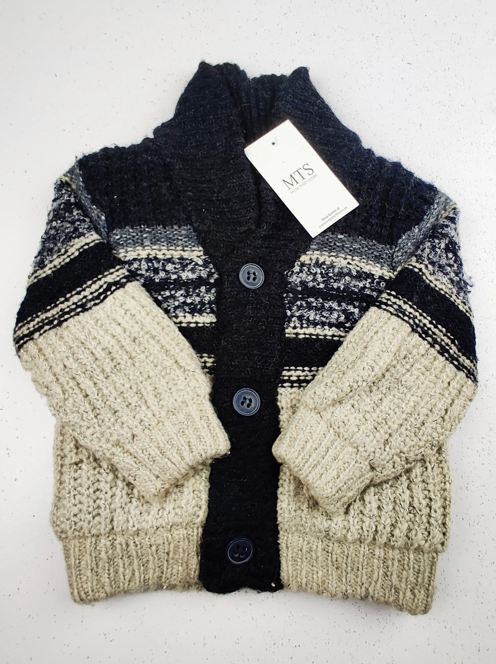 Buy online pre-used pre-loved 100% authentic & Original branded Primark (KWB-2653) available in Pakistan. Top international brands avilable.