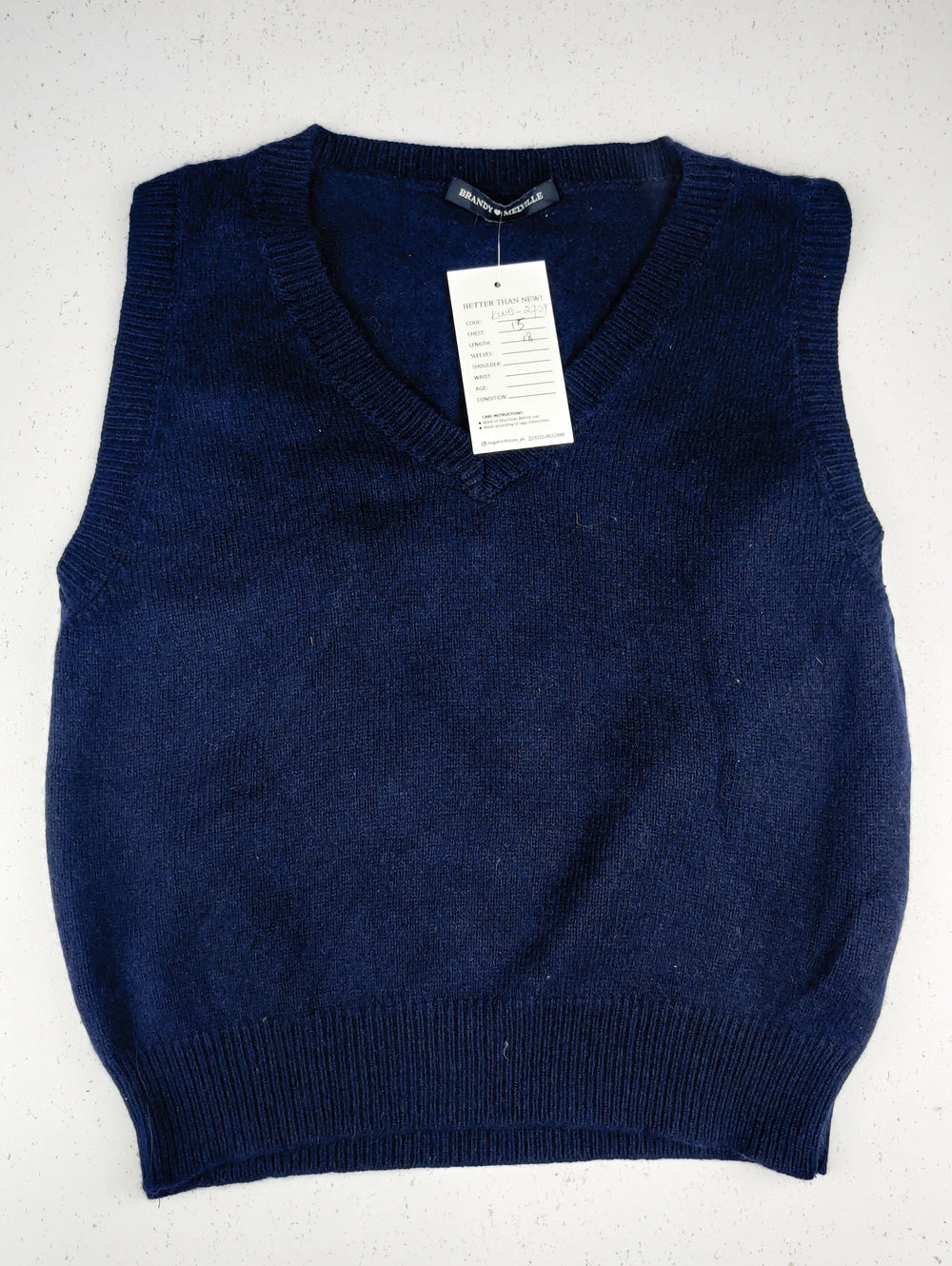 Buy online pre-used pre-loved 100% authentic & Original branded Brandy Melville (KWB-2739) available in Pakistan. Top international brands avilable.