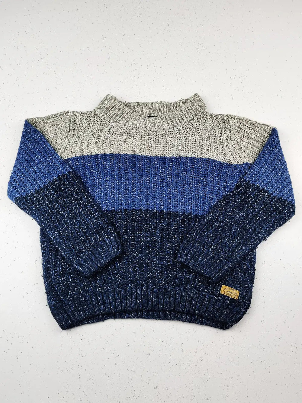 Buy online pre-used pre-loved 100% authentic & Original branded Knit Design (KWB-3094) available in Pakistan. Top international brands avilable.