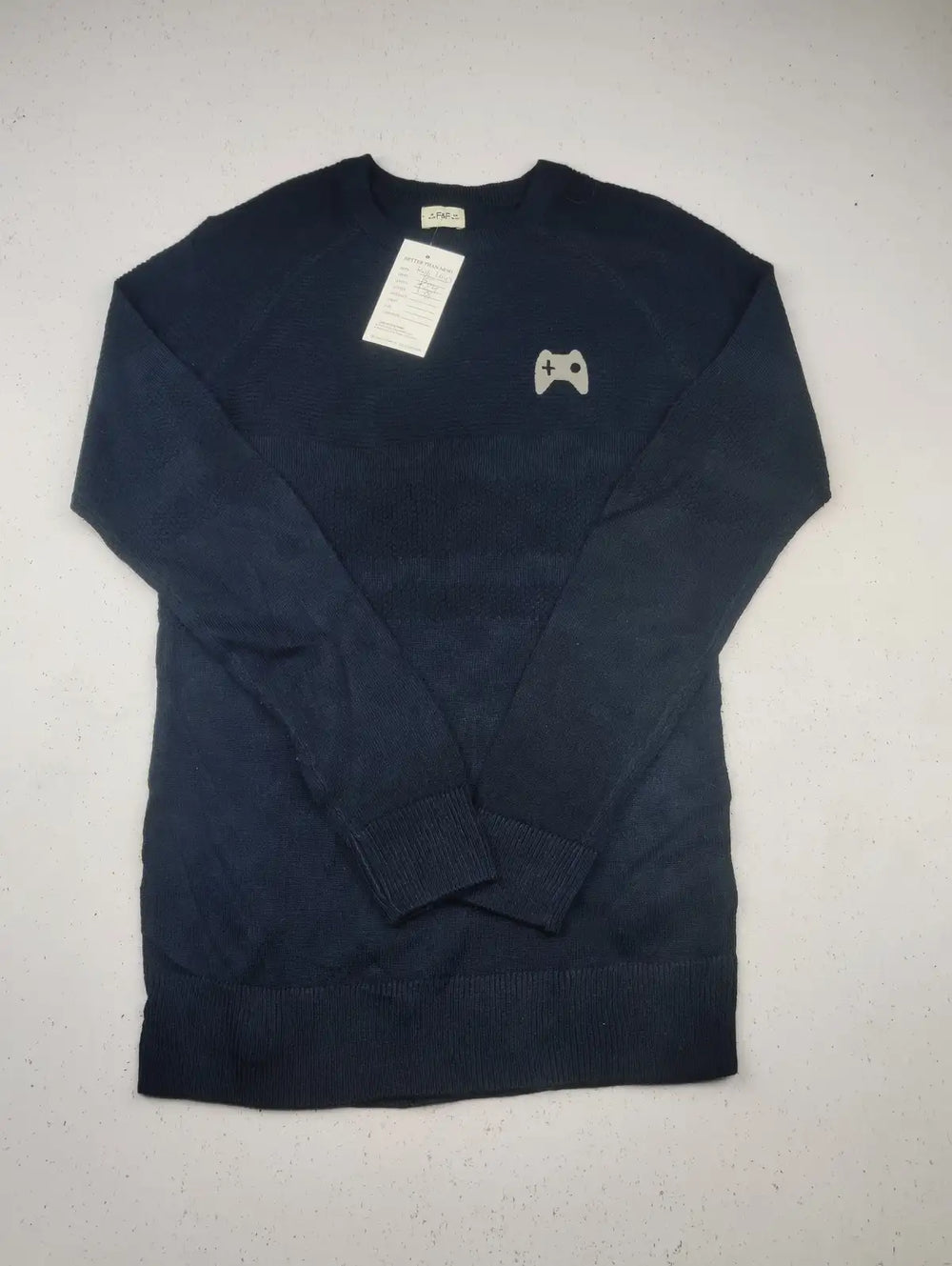 Buy online pre-used pre-loved 100% authentic & Original branded F&F (KWB-4143) available in Pakistan. Top international brands avilable.