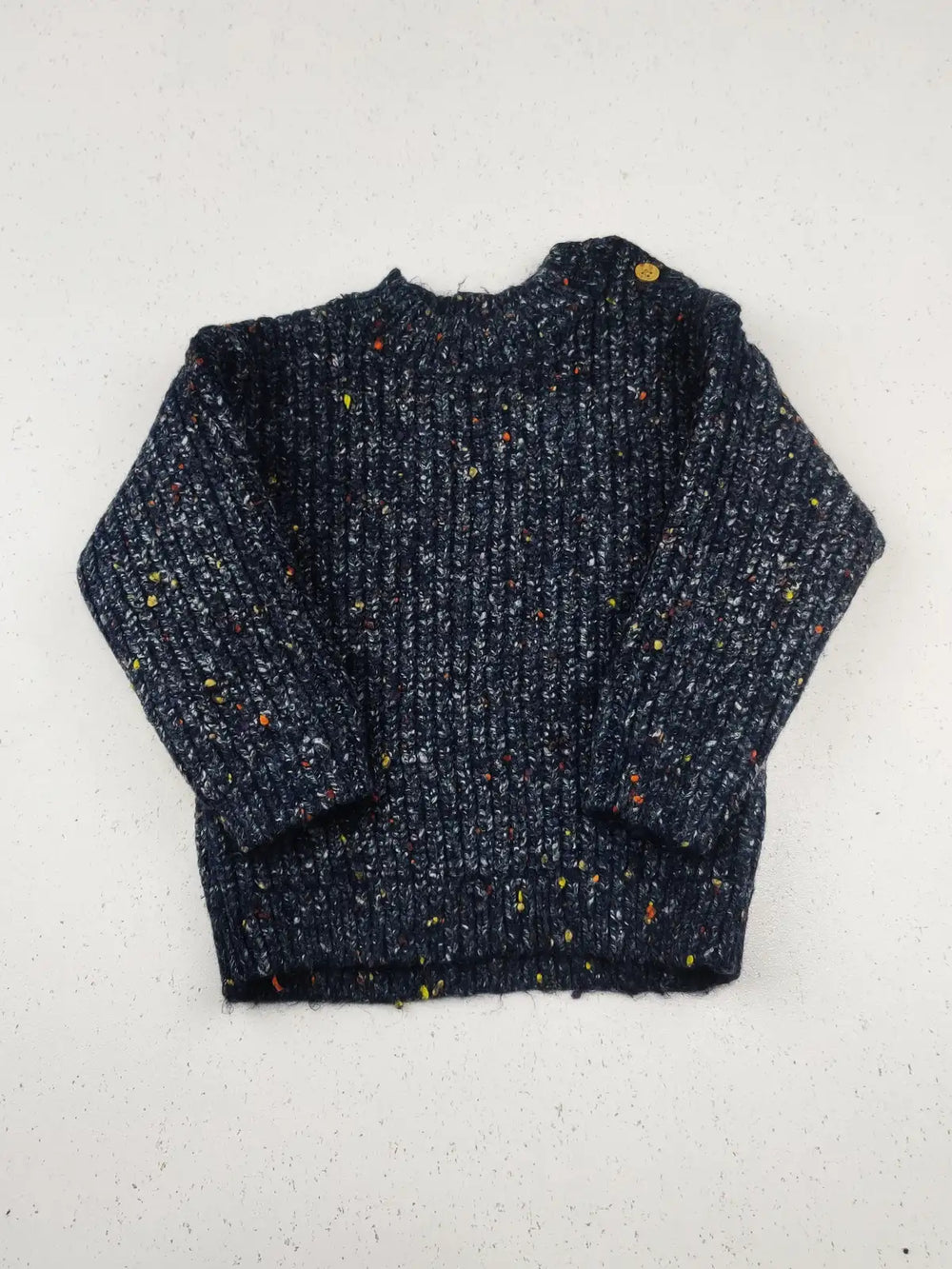 Buy online pre-used pre-loved 100% authentic & Original branded George (KWB-4152) available in Pakistan. Top international brands avilable.