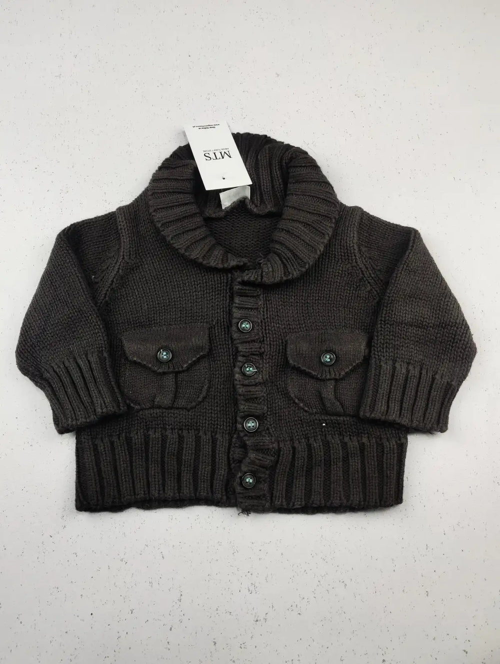 Buy online pre-used pre-loved 100% authentic & Original branded F&F (KWB-4153) available in Pakistan. Top international brands avilable.