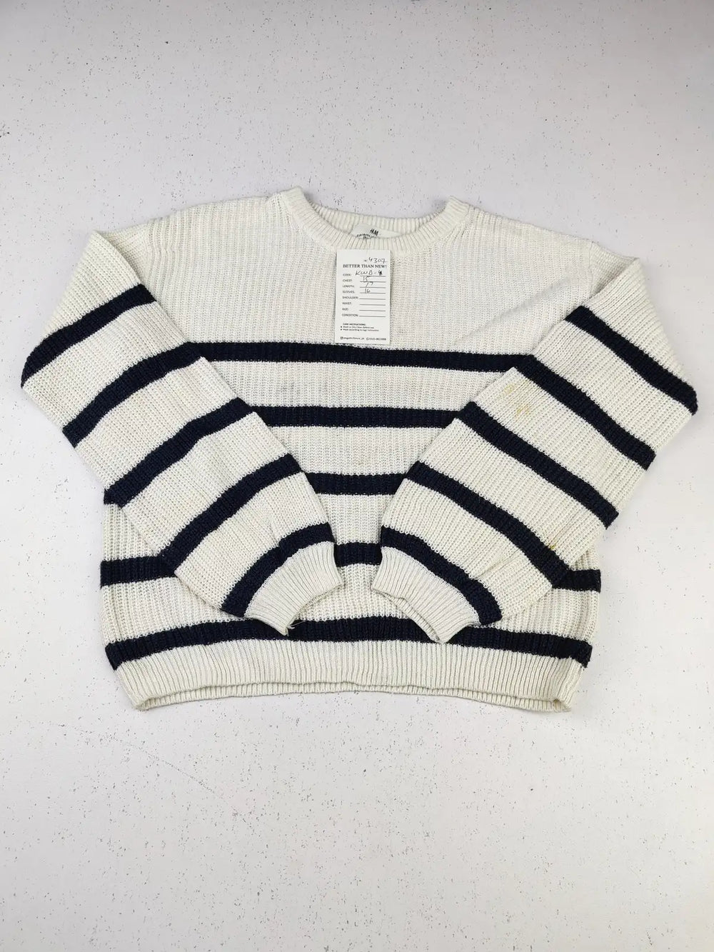 Buy online pre-used pre-loved 100% authentic & Original branded H&M (KWB-4307) available in Pakistan. Top international brands avilable.