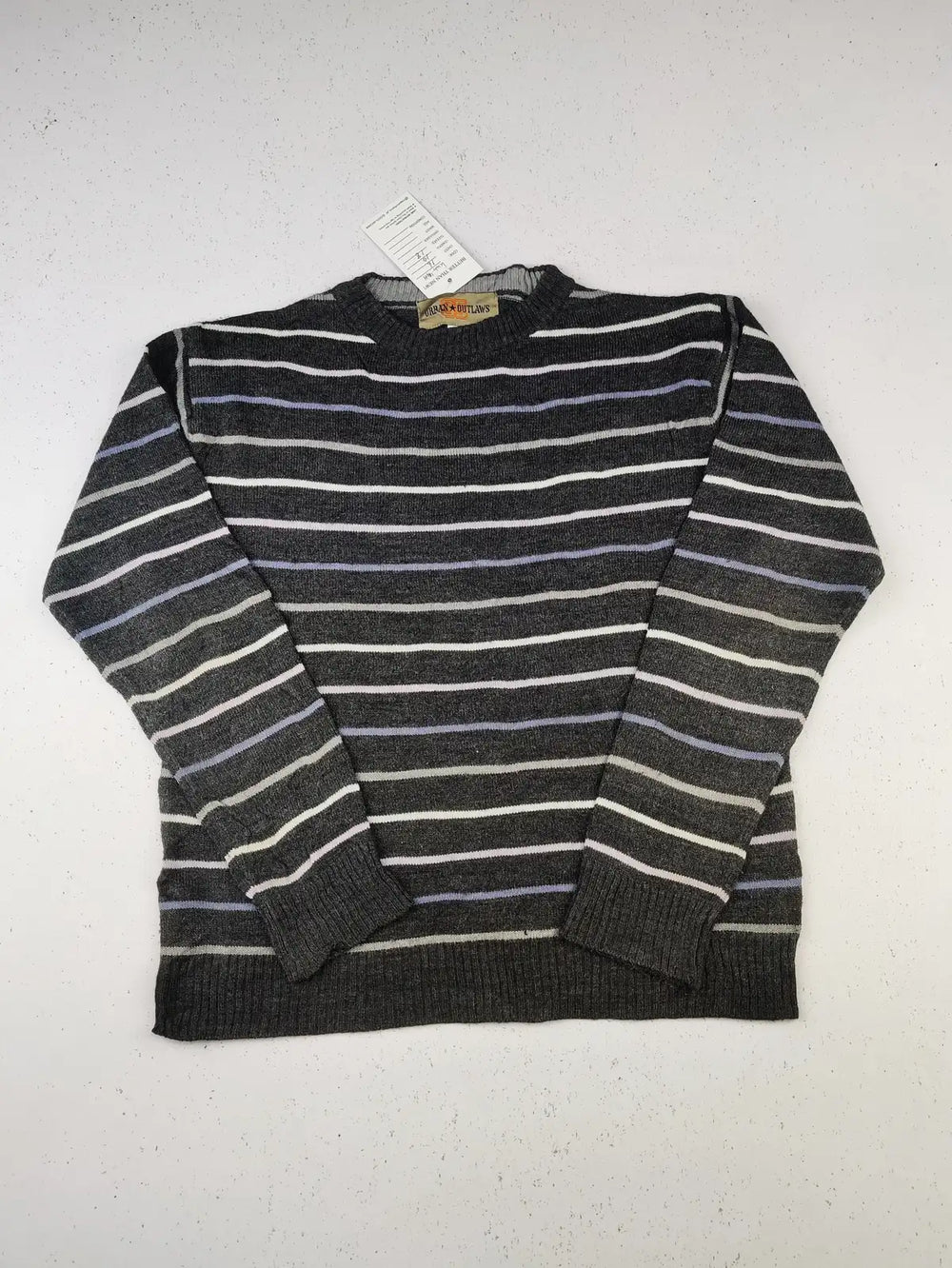 Buy online pre-used pre-loved 100% authentic & Original branded Urban Outlaws (KWB-4404) available in Pakistan. Top international brands avilable.