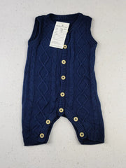 Buy online pre-used pre-loved 100% authentic & Original branded Unknown Brand (KWB-4424) available in Pakistan. Top international brands avilable.