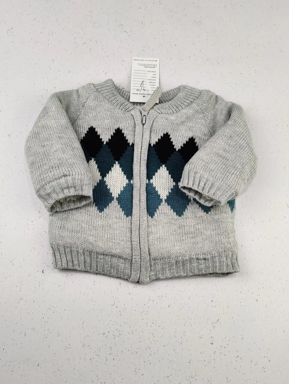 Buy online pre-used pre-loved 100% authentic & Original branded Unknown Brand (KWB-4481) available in Pakistan. Top international brands avilable.