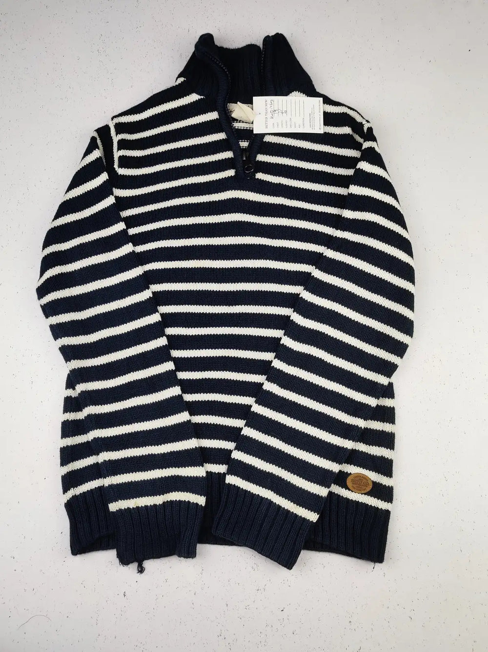 Buy online pre-used pre-loved 100% authentic & Original branded H&M (KWB-4603) available in Pakistan. Top international brands avilable.