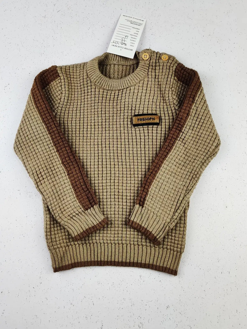 Buy online pre-used pre-loved 100% authentic & Original branded Unknown Brand (KWB-4715) available in Pakistan. Top international brands avilable.