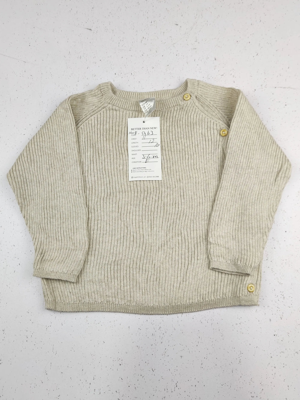 Buy online pre-used pre-loved 100% authentic & Original branded H&M (KWB-5463) available in Pakistan. Top international brands avilable.
