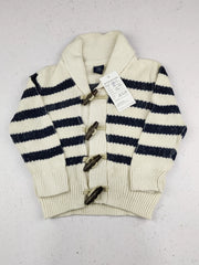 Buy online pre-used pre-loved 100% authentic & Original branded Gap (KWB-5612) available in Pakistan. Top international brands avilable.