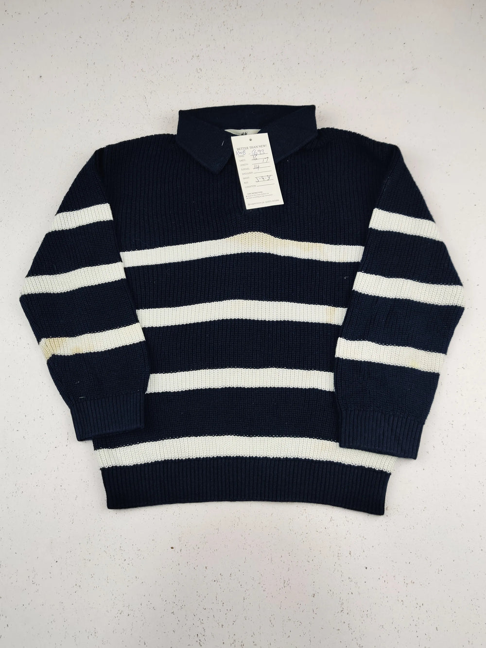 Buy online pre-used pre-loved 100% authentic & Original branded H&M (KWB-5693) available in Pakistan. Top international brands avilable.
