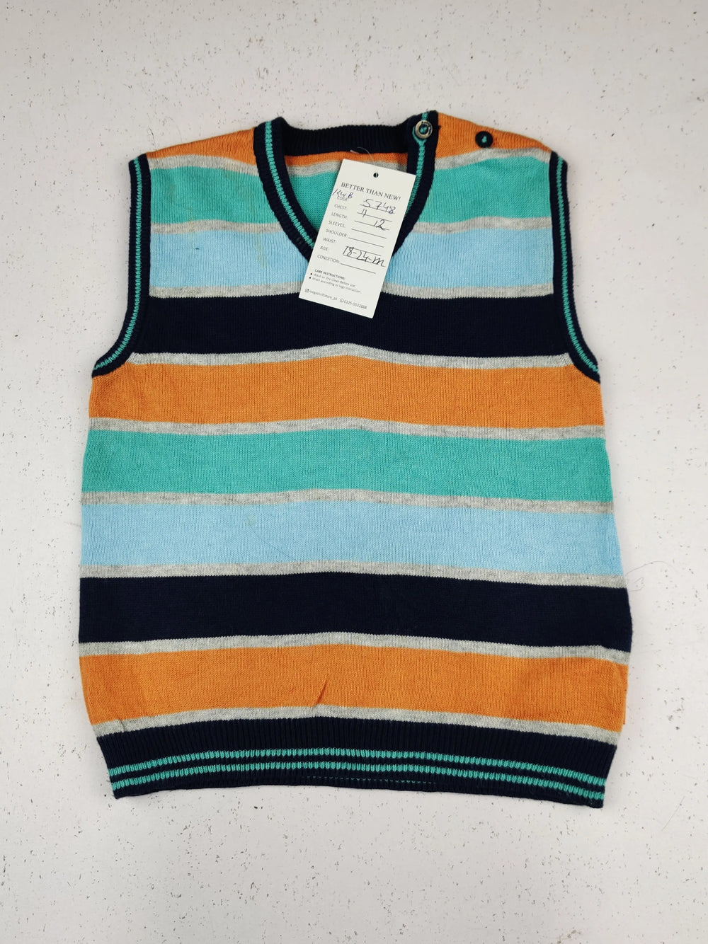 Buy online pre-used pre-loved 100% authentic & Original branded Marks & Spencer (KWB-5748) available in Pakistan. Top international brands avilable.