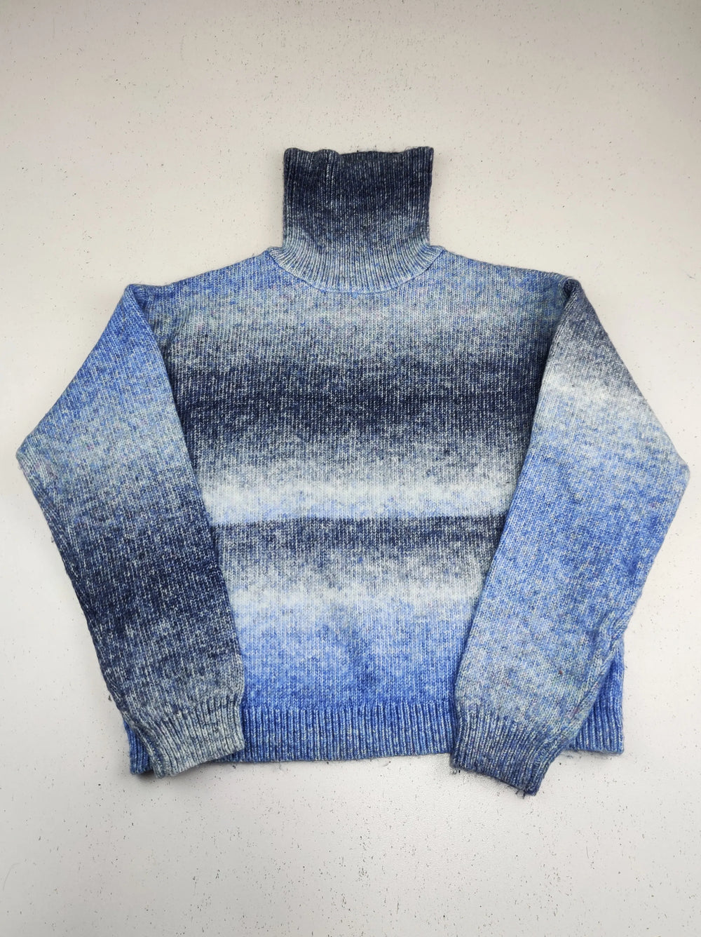 Buy online pre-used pre-loved 100% authentic & Original branded Primark (KWB-6166) available in Pakistan. Top international brands avilable.