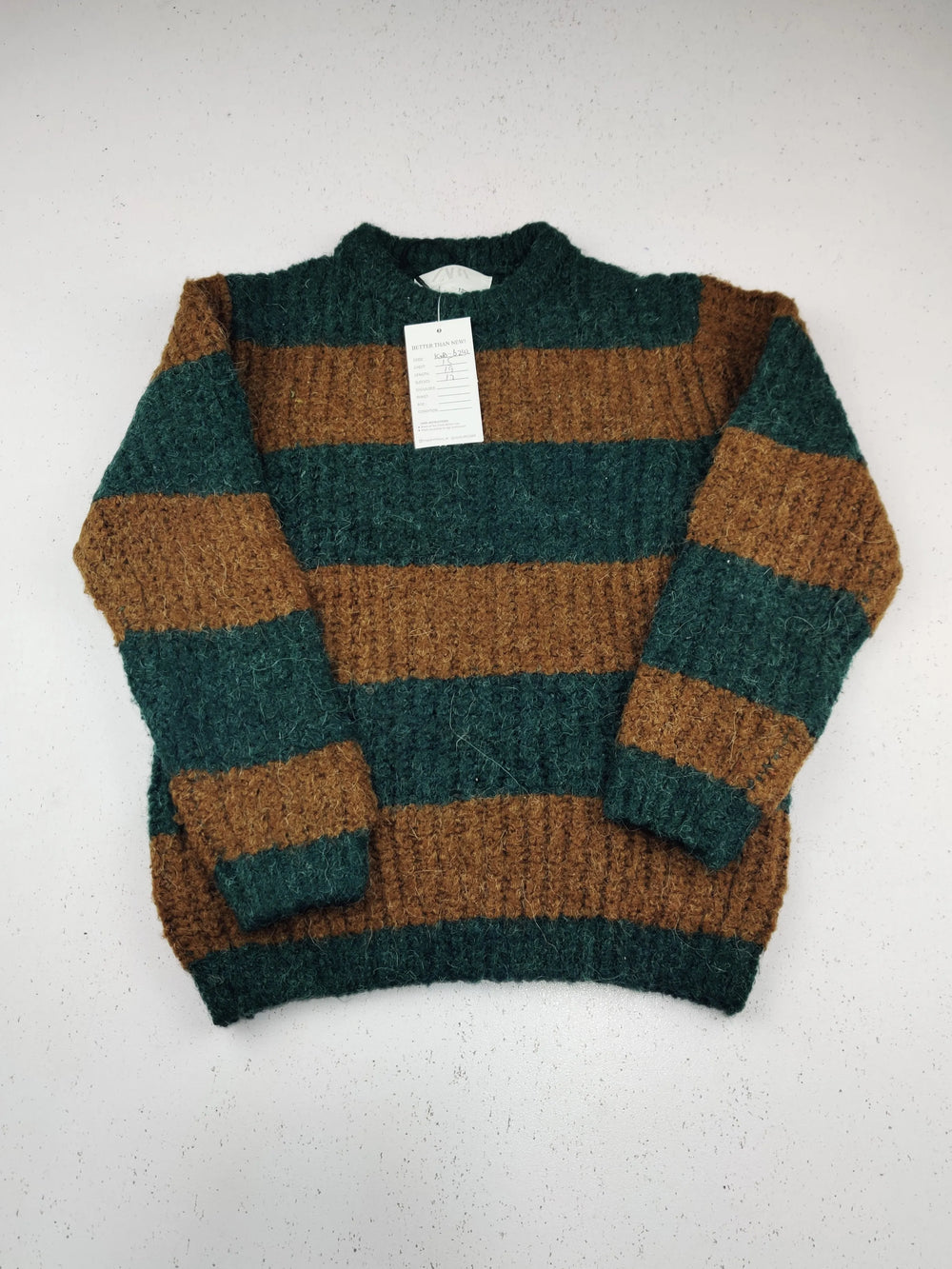 Buy online pre-used pre-loved 100% authentic & Original branded Zara (KWB-6242) available in Pakistan. Top international brands avilable.