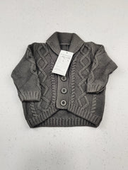 Buy online pre-used pre-loved 100% authentic & Original branded Unknown Brand (KWB-6288) available in Pakistan. Top international brands avilable.