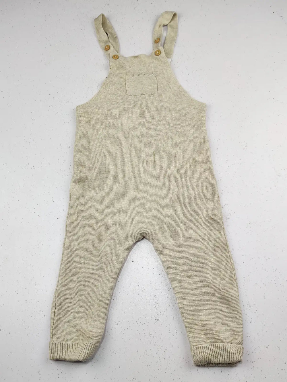 Buy online pre-used pre-loved 100% authentic & Original branded Unknown Brand (KWB-7029) available in Pakistan. Top international brands avilable.