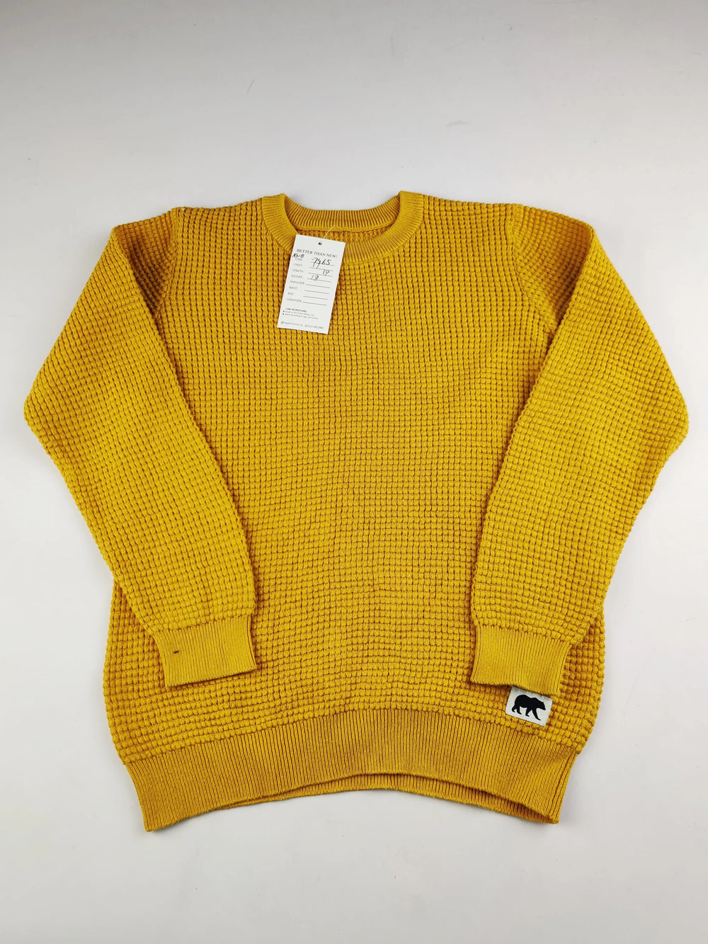 Buy online pre-used pre-loved 100% authentic & Original branded Unknown Brand (KWB-7465) available in Pakistan. Top international brands avilable.