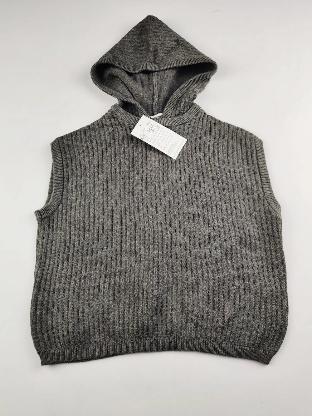 Buy online pre-used pre-loved 100% authentic & Original branded Zara (KWB-7498) available in Pakistan. Top international brands avilable.