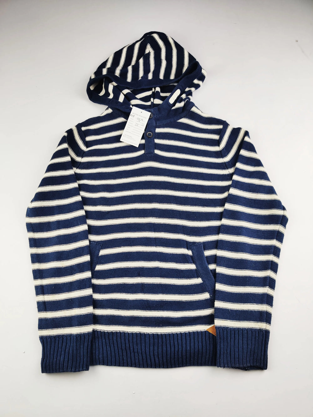 Buy online pre-used pre-loved 100% authentic & Original branded H&M (KWB-7519) available in Pakistan. Top international brands avilable.