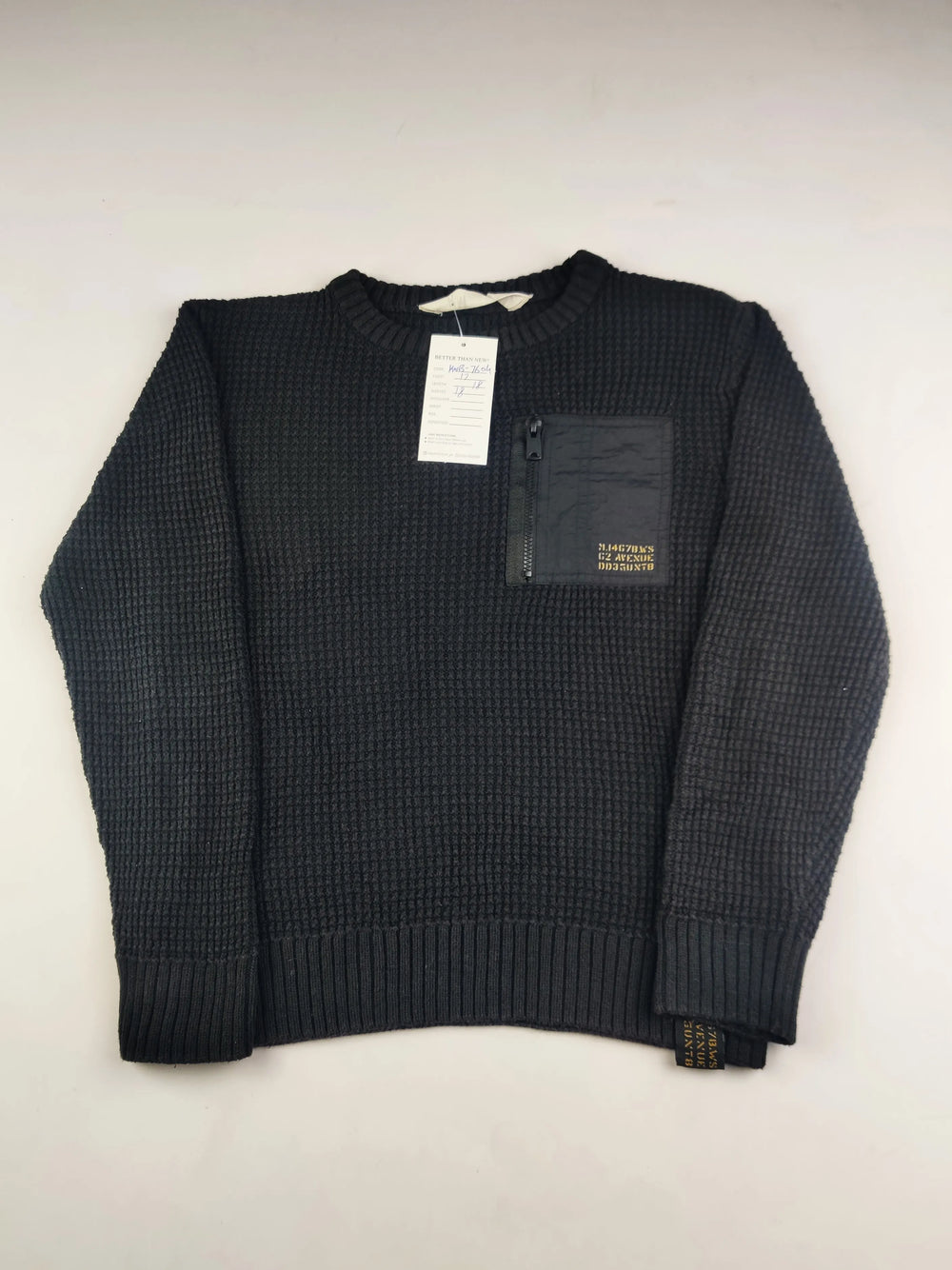 Buy online pre-used pre-loved 100% authentic & Original branded H&M (KWB-7604) available in Pakistan. Top international brands avilable.