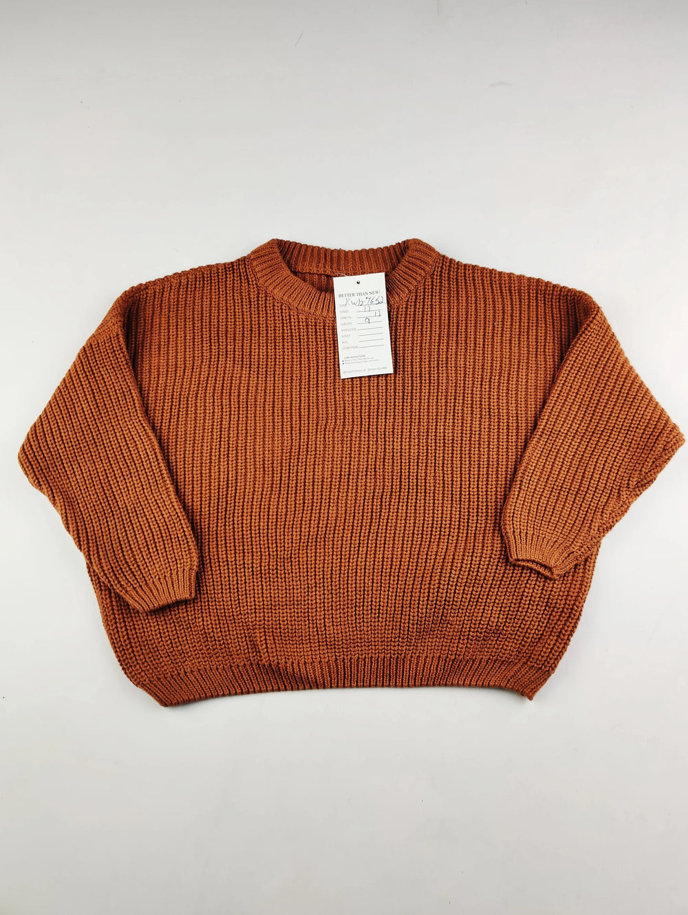 Buy online pre-used pre-loved 100% authentic & Original branded Unknown Brand (KWB-7652) available in Pakistan. Top international brands avilable.