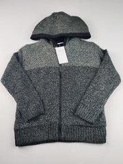 F&F (KWB-8690)