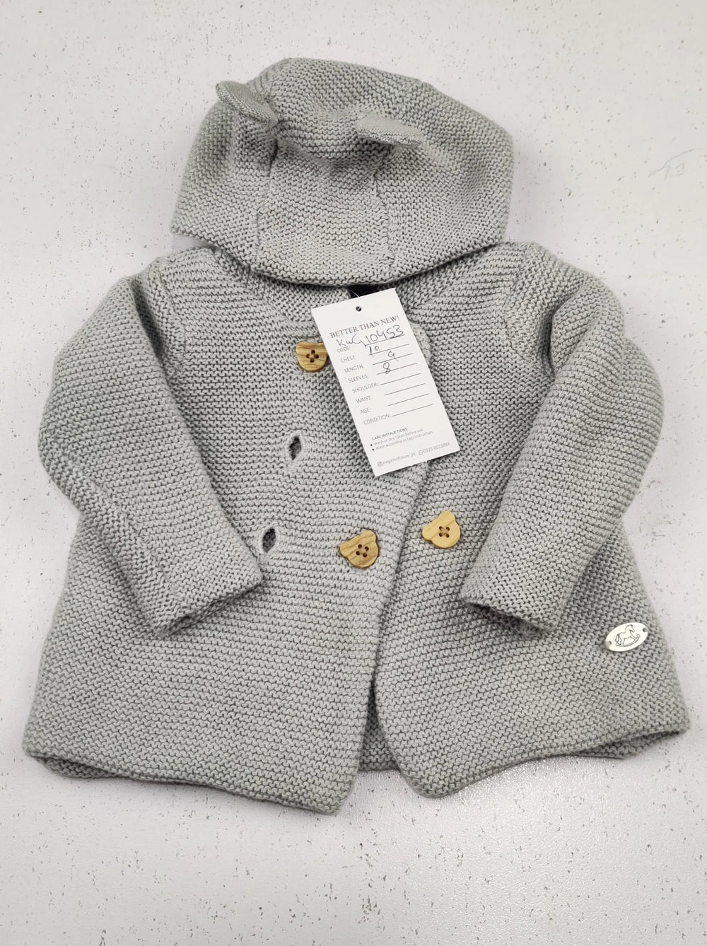 Buy online pre-used pre-loved 100% authentic & Original branded Unknown Brand (KWG-10453) available in Pakistan. Top international brands avilable.