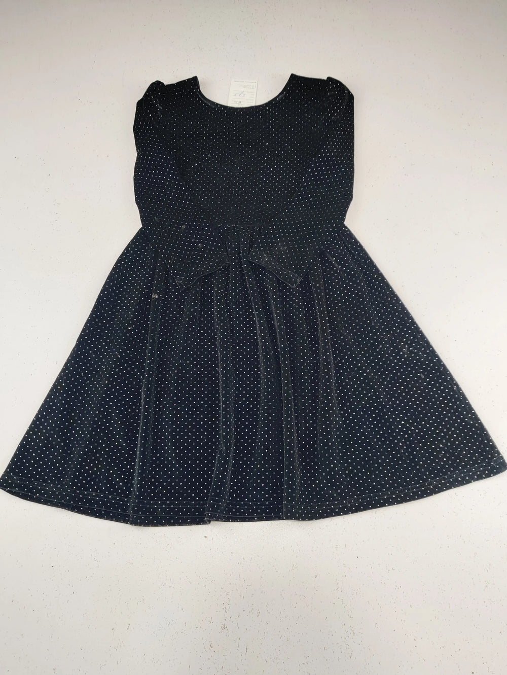 Buy online pre-used pre-loved 100% authentic & Original branded Leigh Tucker (KWG-10711) available in Pakistan. Top international brands avilable.