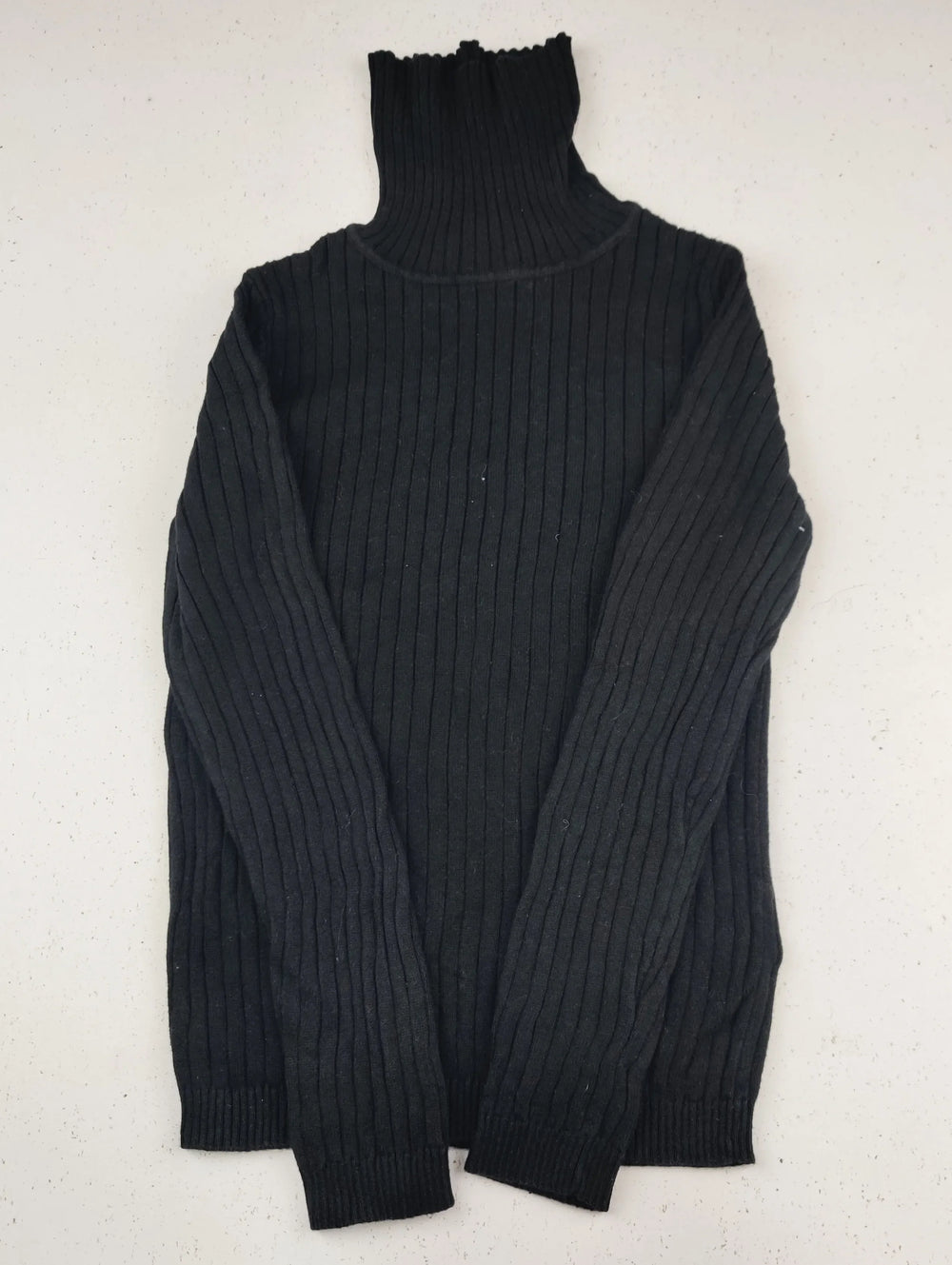 Buy online pre-used pre-loved 100% authentic & Original branded George (KWG-10717) available in Pakistan. Top international brands avilable.