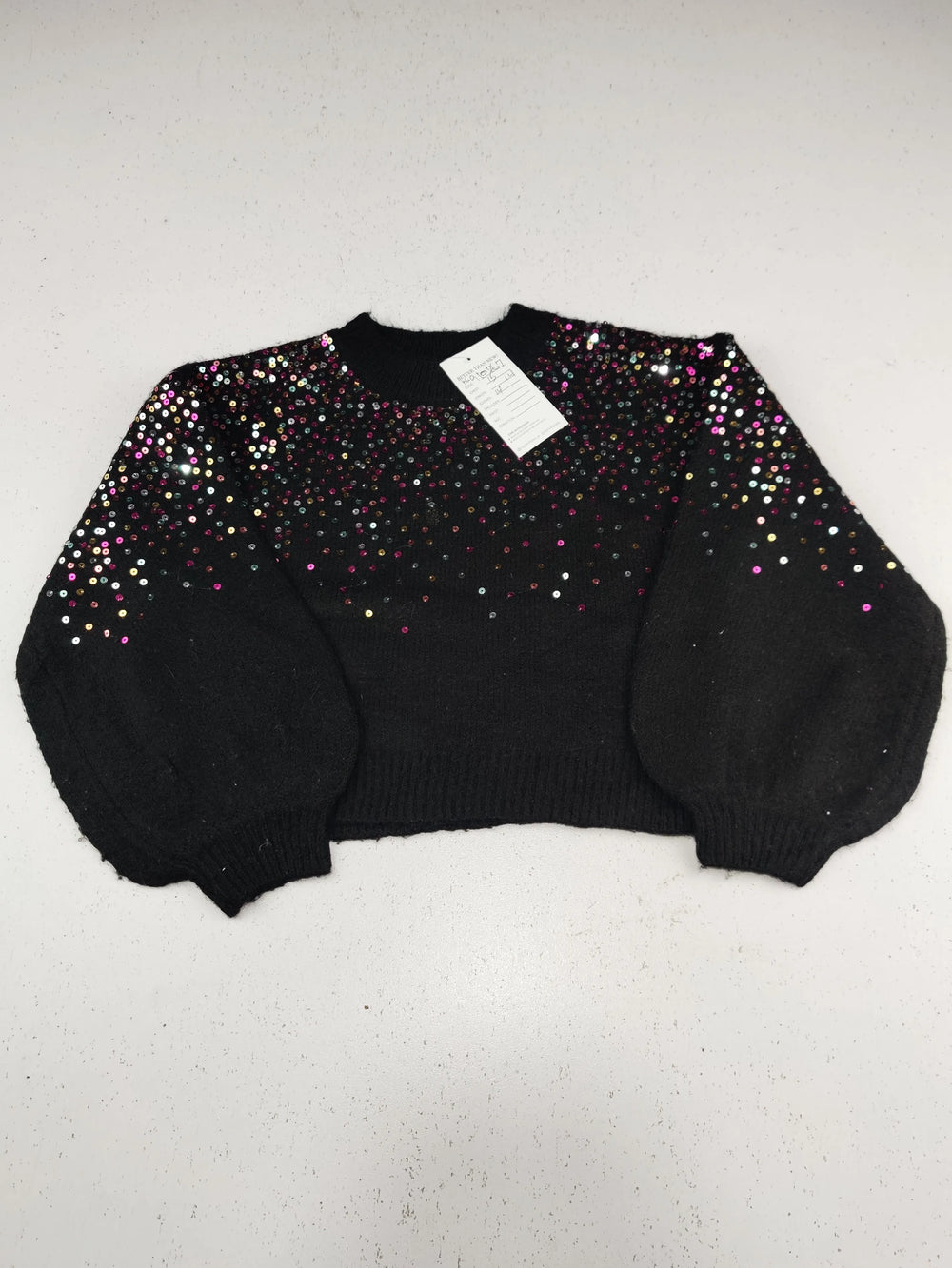 Buy online pre-used pre-loved 100% authentic & Original branded F&F (KWG-10767) available in Pakistan. Top international brands avilable.