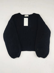 Buy online pre-used pre-loved 100% authentic & Original branded H&M (KWG-11330) available in Pakistan. Top international brands avilable.