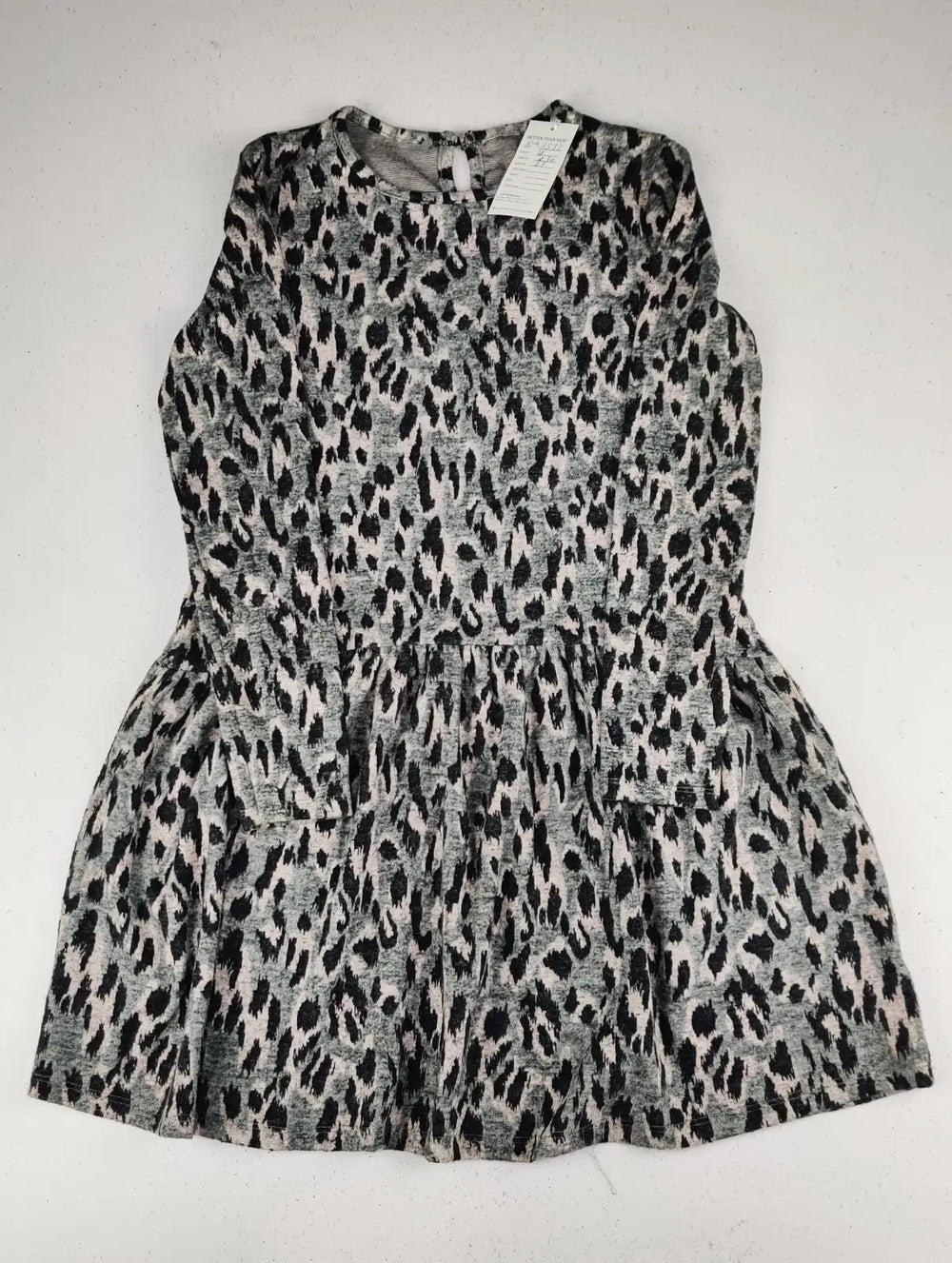 Buy online pre-used pre-loved 100% authentic & Original branded Dunnes Stores (KWG-11572) available in Pakistan. Top international brands avilable.