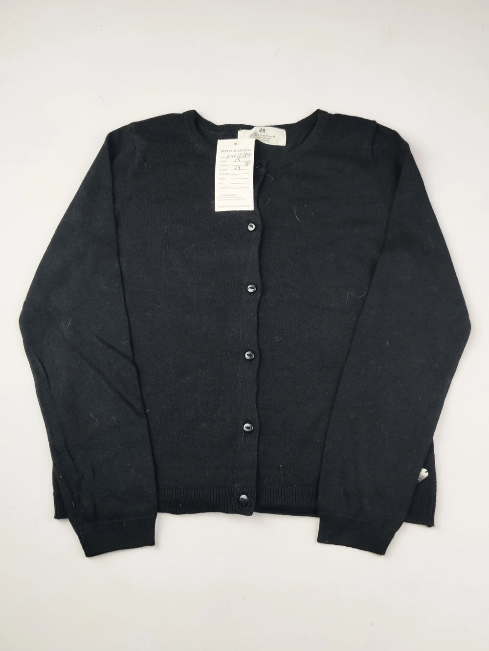 Buy online pre-used pre-loved 100% authentic & Original branded H&M (KWG-12189) available in Pakistan. Top international brands avilable.