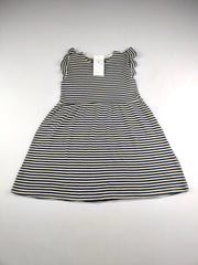 Buy online pre-used pre-loved 100% authentic & Original branded H&M (KWG-12549) available in Pakistan. Top international brands avilable.