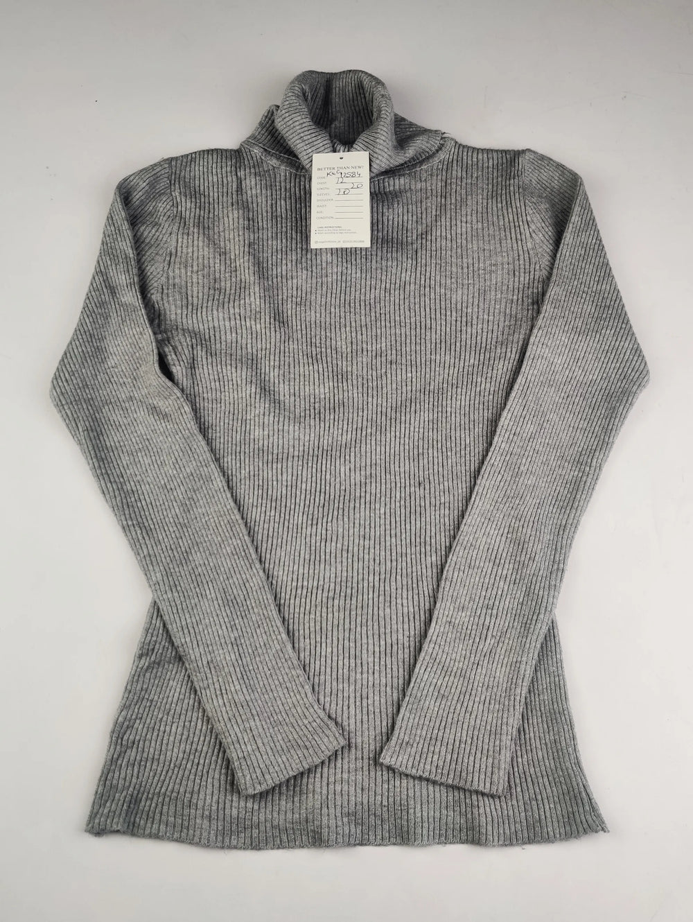 Buy online pre-used pre-loved 100% authentic & Original branded Unknown Brand (KWG-12584) available in Pakistan. Top international brands avilable.