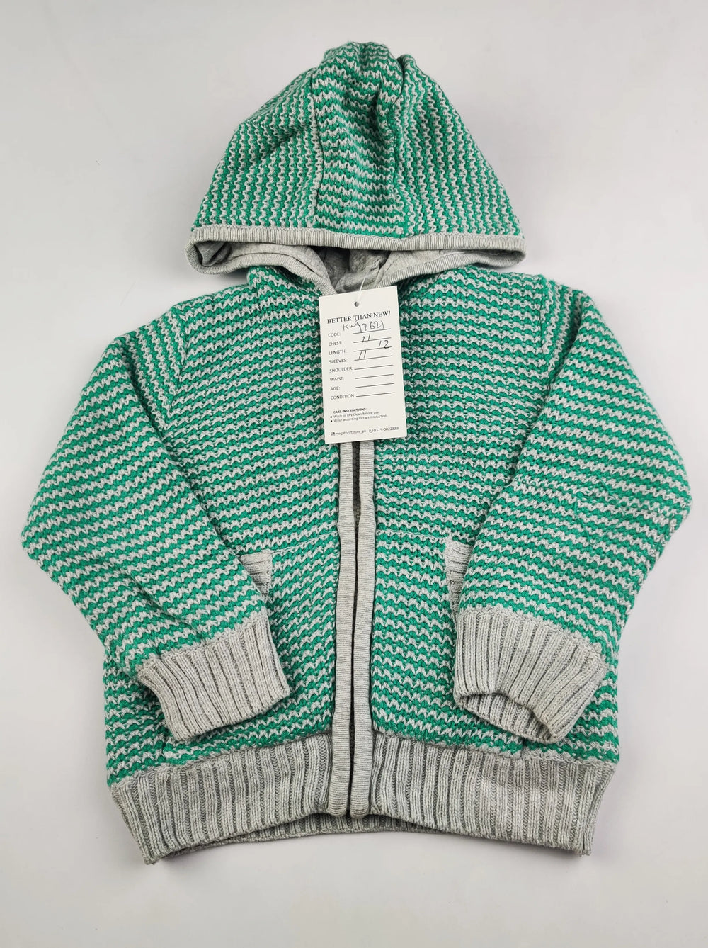 Buy online pre-used pre-loved 100% authentic & Original branded Marks & Spencer (KWG-12621) available in Pakistan. Top international brands avilable.